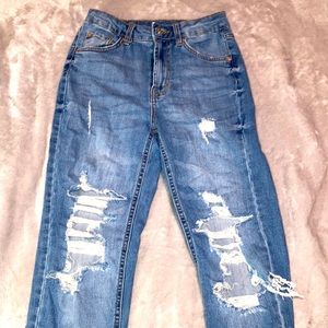 (00) Mom high rise jeans